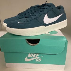 Nike sb force 58 size 4 in mens 5.5 in women’s